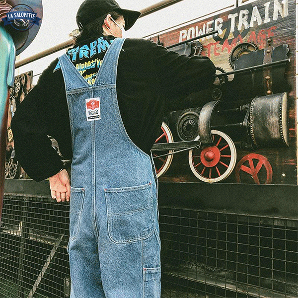 Modern Jeans-Latzhose Klein